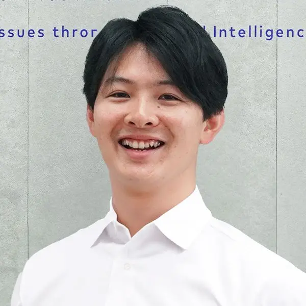 長谷川 駿 氏